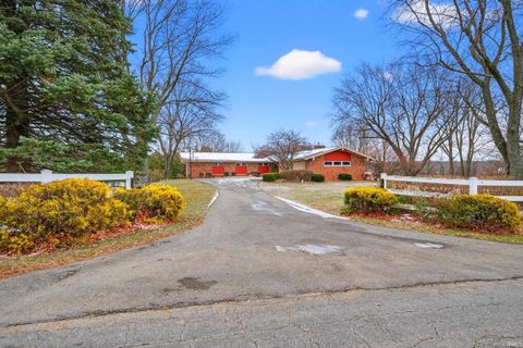 Tiny photo for 1050 N 200 E, Logansport, IN 46947 (MLS # 202548842)