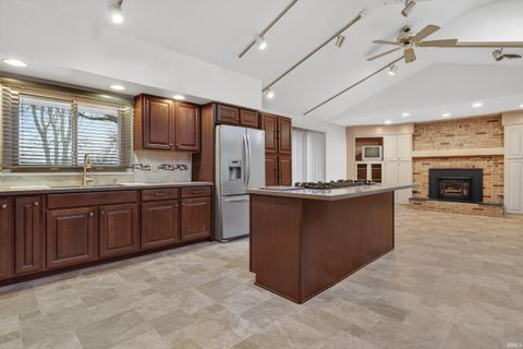 Tiny photo for 1050 N 200 E, Logansport, IN 46947 (MLS # 202548842)