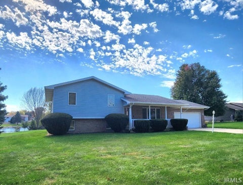 Tiny photo for 1879 E Springfield Drive, Warsaw, IN 46580 (MLS # 202643559)
