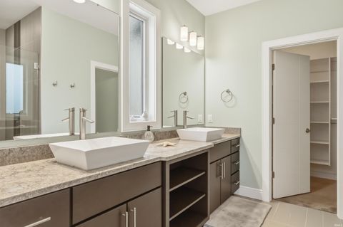 Tiny photo for 155 Lane 282 B Hamilton Lake, Hamilton, IN 46742 (MLS # 202613313)