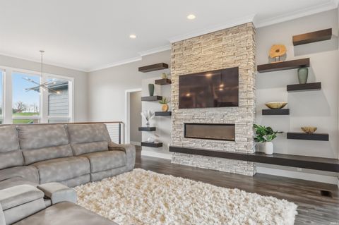 Tiny photo for 155 Lane 282 B Hamilton Lake, Hamilton, IN 46742 (MLS # 202613313)