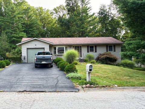 Photo of 1517 E Elliston Drive, Bloomington, IN 47401 (MLS # 202632595)