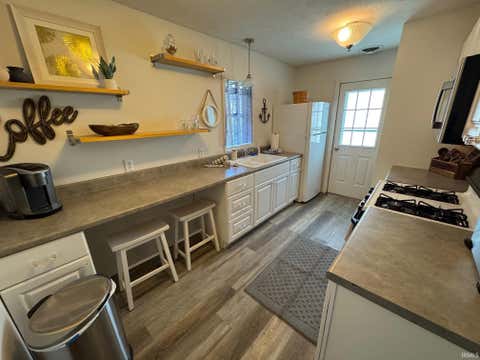 Tiny photo for 2338 West Side Road, Rochester, IN 46975 (MLS # 202631378)