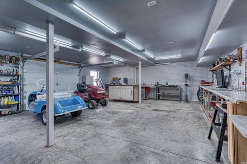 Tiny photo for 6055 Pfafflin Lake Boulevard, Newburgh, IN 47630 (MLS # 202606889)