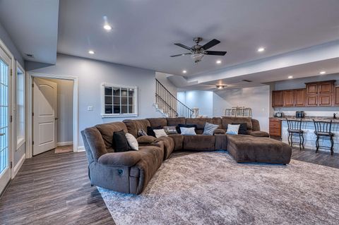 Tiny photo for 6055 Pfafflin Lake Boulevard, Newburgh, IN 47630 (MLS # 202606889)