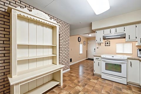 Tiny photo for 5290 N State Road 15 Road, Warsaw, IN 46582 (MLS # 202612254)