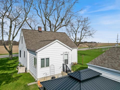 Tiny photo for 5290 N State Road 15 Road, Warsaw, IN 46582 (MLS # 202612254)