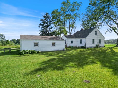 Tiny photo for 5290 N State Road 15 Road, Warsaw, IN 46582 (MLS # 202612254)