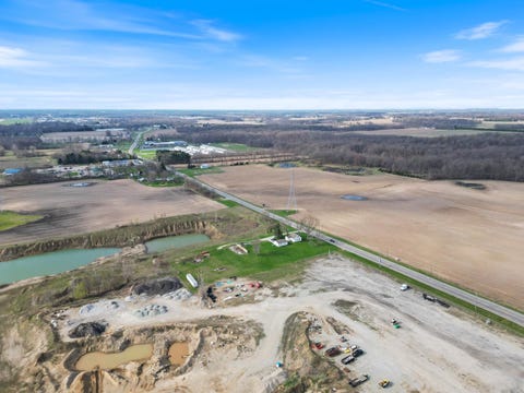 Tiny photo for 5290 N State Road 15 Road, Warsaw, IN 46582 (MLS # 202612254)