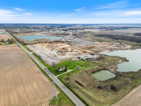 Tiny photo for 5290 N State Road 15 Road, Warsaw, IN 46582 (MLS # 202612254)
