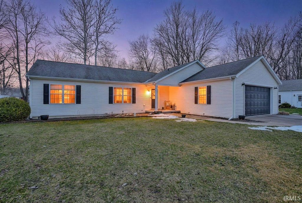 Photo of 1211 Duncan Dr. Dr, Warsaw, IN 46580 (MLS # 202605160)