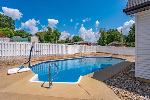 Tiny photo for 219 S 6th Street, Rockport, IN 47635 (MLS # 202628793)