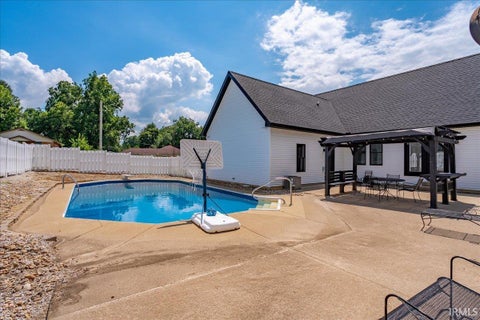 Tiny photo for 219 S 6th Street, Rockport, IN 47635 (MLS # 202628793)
