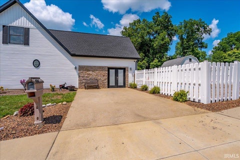 Tiny photo for 219 S 6th Street, Rockport, IN 47635 (MLS # 202628793)