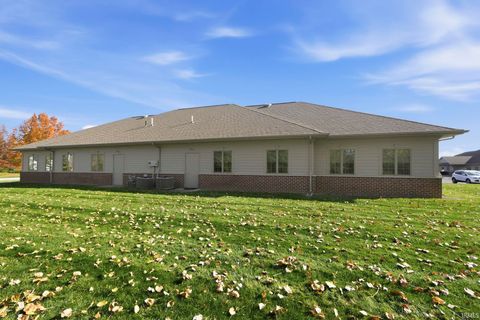 Tiny photo for 2150 North Pointe Drive, Warsaw, IN 46582 (MLS # 202545487)