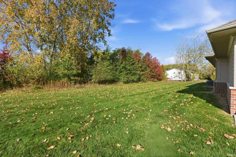 Tiny photo for 2150 North Pointe Drive, Warsaw, IN 46582 (MLS # 202545487)