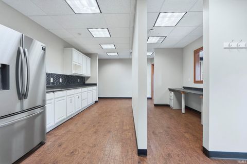 Tiny photo for 2150 North Pointe Drive, Warsaw, IN 46582 (MLS # 202545487)