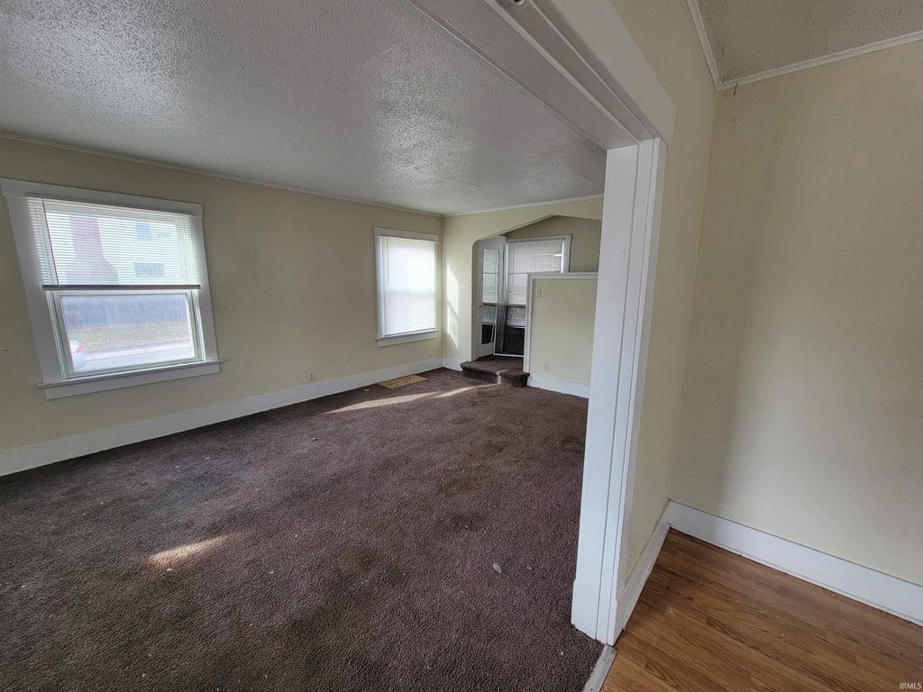 Photo of 201 E Wildwood Avenue, Fort Wayne, IN 46806 (MLS # 202602221)