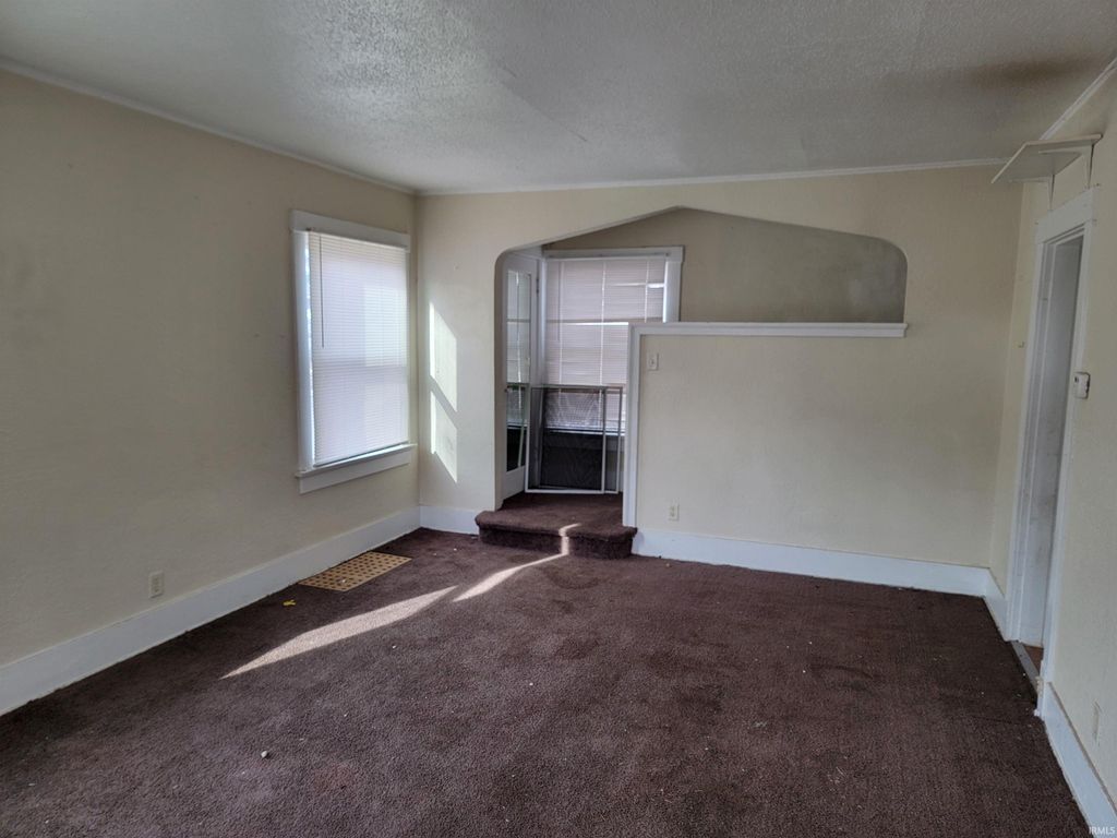 Photo of 201 E Wildwood Avenue, Fort Wayne, IN 46806 (MLS # 202602221)