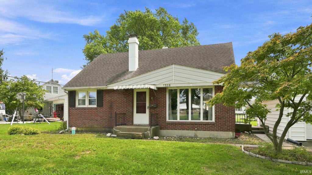 Photo of 1328 N Park Drive, New Haven, IN 46774 (MLS # 202632655)