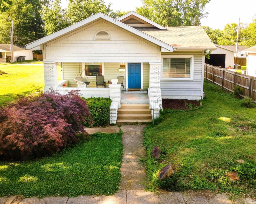 Photo of 2016 E Blacford Avenue, Evansville, IN 47714 (MLS # 202622042)