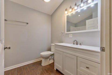 Tiny photo for 11415 Eichenberger Road, Evansville, IN 47720 (MLS # 202636732)