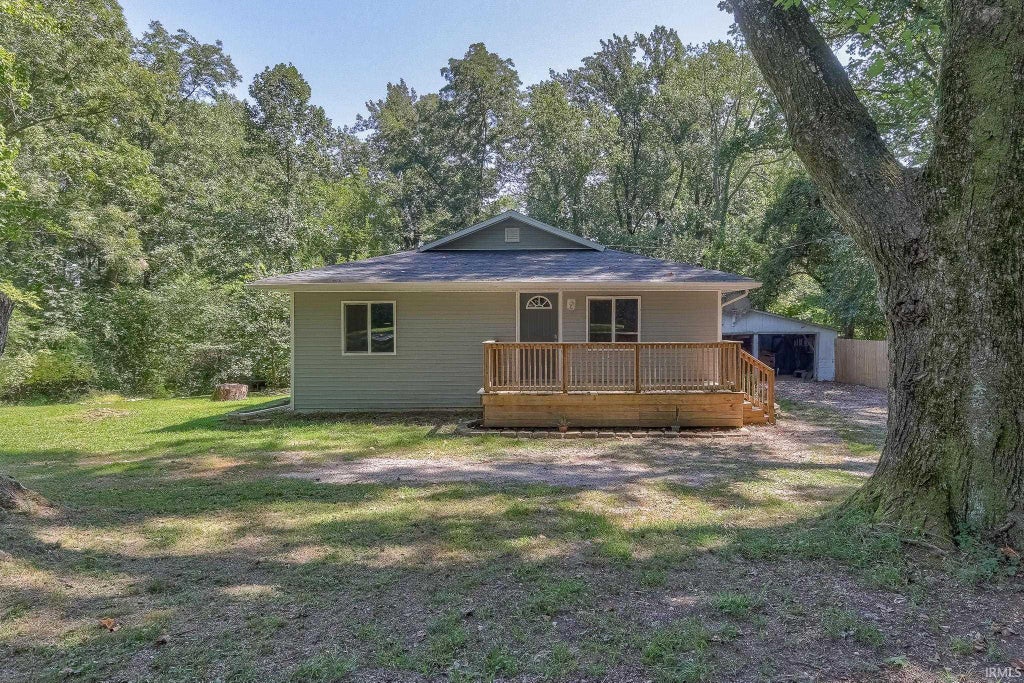Photo of 11415 Eichenberger Road, Evansville, IN 47720 (MLS # 202636732)