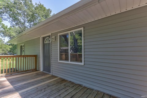 Tiny photo for 11415 Eichenberger Road, Evansville, IN 47720 (MLS # 202636732)