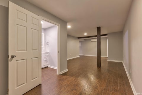 Tiny photo for 11415 Eichenberger Road, Evansville, IN 47720 (MLS # 202636732)