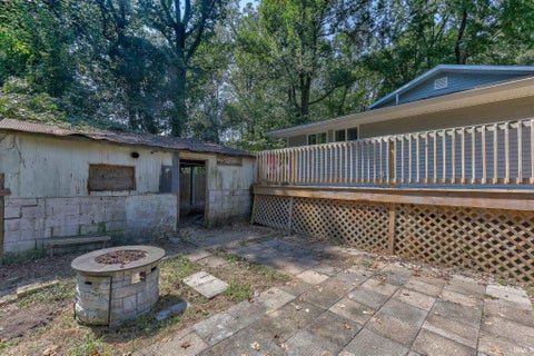 Tiny photo for 11415 Eichenberger Road, Evansville, IN 47720 (MLS # 202636732)