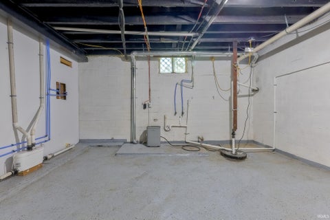 Tiny photo for 11415 Eichenberger Road, Evansville, IN 47720 (MLS # 202636732)