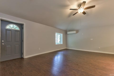 Tiny photo for 11415 Eichenberger Road, Evansville, IN 47720 (MLS # 202636732)