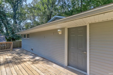 Tiny photo for 11415 Eichenberger Road, Evansville, IN 47720 (MLS # 202636732)