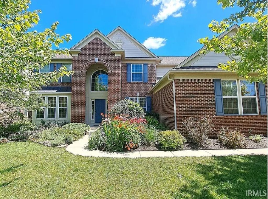 Photo of 4621 Pebblepointe Pass, Zionsville, IN 46077 (MLS # 202600243)