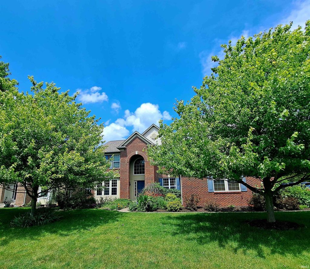 Photo of 4621 Pebblepointe Pass, Zionsville, IN 46077 (MLS # 202600243)