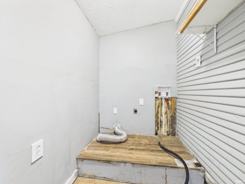 Tiny photo for 2316 S F Avenue, New Castle, IN 47362 (MLS # 202641937)