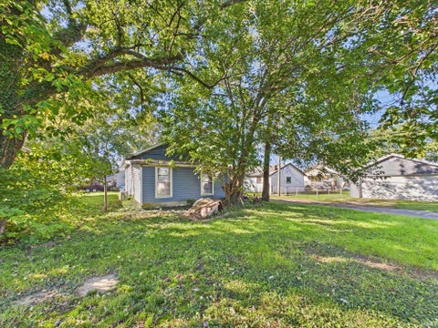 Tiny photo for 2316 S F Avenue, New Castle, IN 47362 (MLS # 202641937)