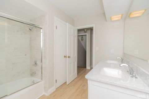 Tiny photo for 7527 Taylor Circle, Evansville, IN 47715 (MLS # 202614437)