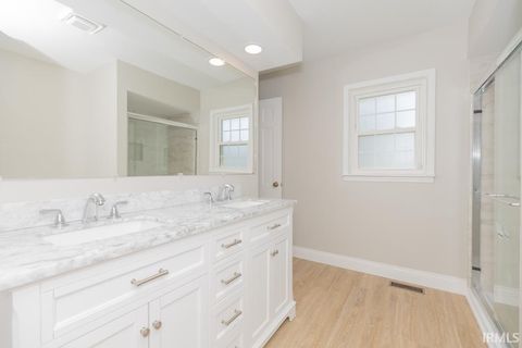 Tiny photo for 7527 Taylor Circle, Evansville, IN 47715 (MLS # 202614437)