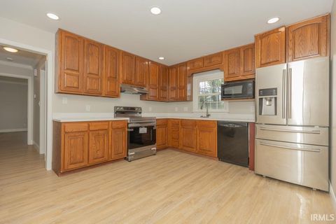 Tiny photo for 7527 Taylor Circle, Evansville, IN 47715 (MLS # 202614437)