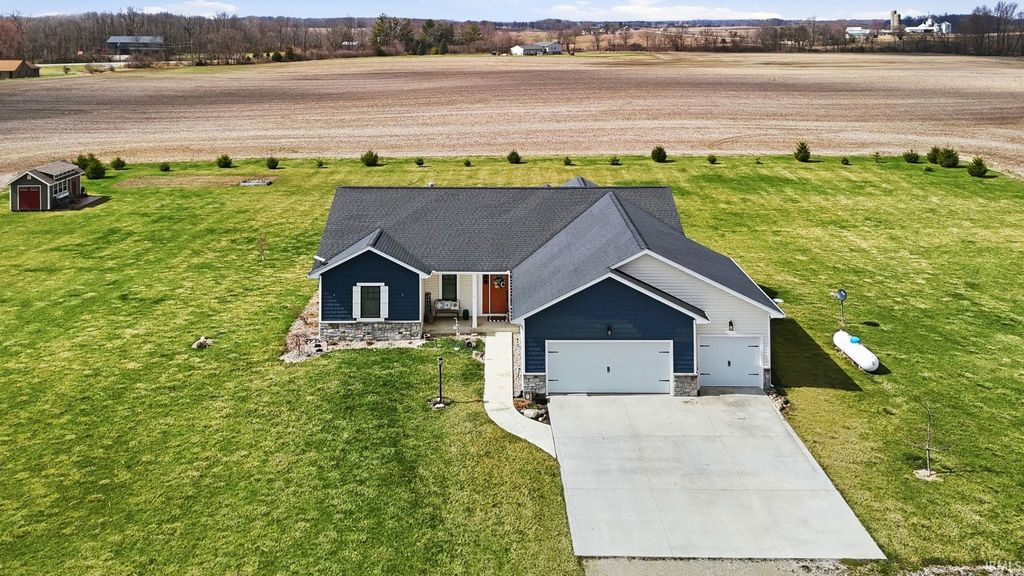 Photo of 3843 N 450 W, Columbia City, IN 46725 (MLS # 202609438)