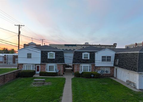 Tiny photo for 101 W Main Street, Winamac, IN 46996 (MLS # 202614853)