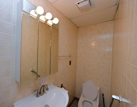 Tiny photo for 101 W Main Street, Winamac, IN 46996 (MLS # 202614853)