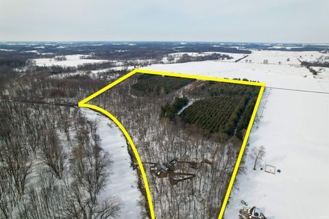 Tiny photo for 311 W 375N, Rochester, IN 46975 (MLS # 202610670)