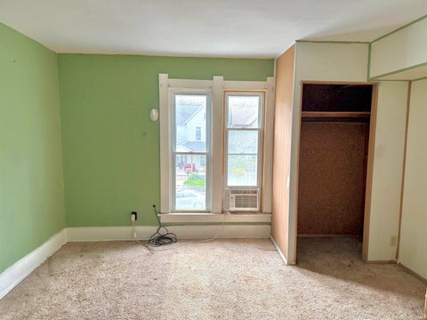Tiny photo for 305 N 17Th Street, Richmond, IN 47374 (MLS # 202625514)