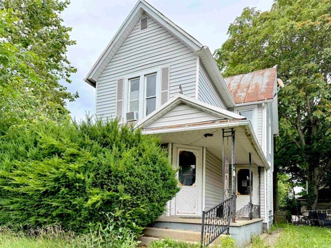 Photo of 305 N 17Th Street, Richmond, IN 47374 (MLS # 202625514)