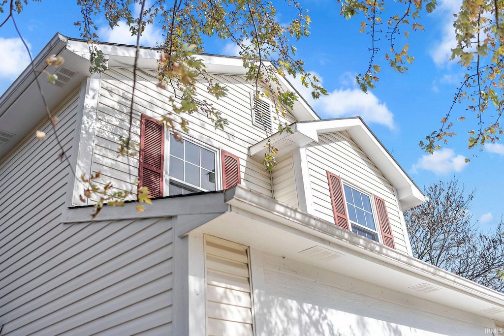 Photo of 1136 W Pine Meadows Drive, Bloomington, IN 47403 (MLS # 202545928)