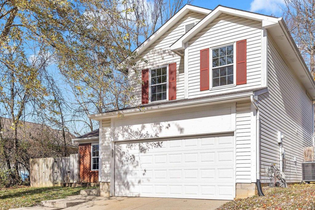Photo of 1136 W Pine Meadows Drive, Bloomington, IN 47403 (MLS # 202545928)