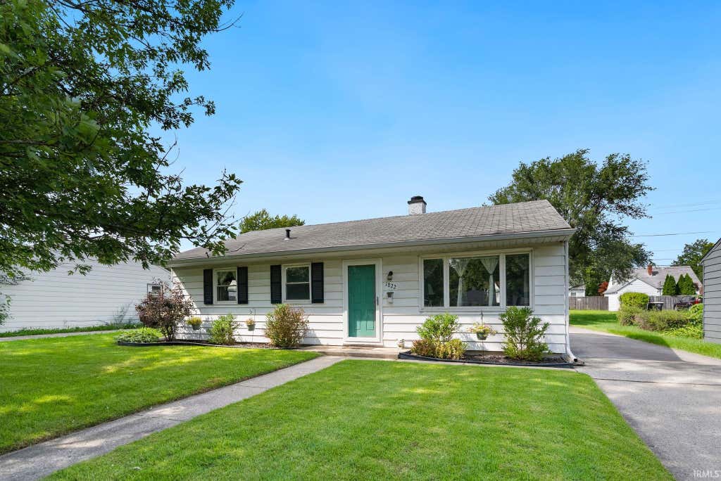 Photo of 1822 Rosemont Drive, Fort Wayne, IN 46808 (MLS # 202633850)