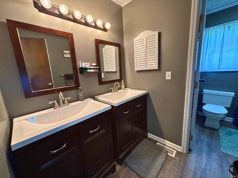 Tiny photo for 2208 Avalon Court, Kokomo, IN 46902 (MLS # 202614809)